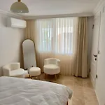 Holurla House * 乌尔拉