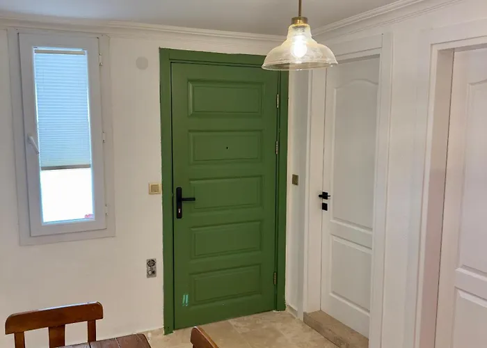 Apartament Holurla House